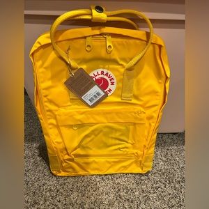 Fjallraven Kanken backpack 16L NWT in Warm Yellow